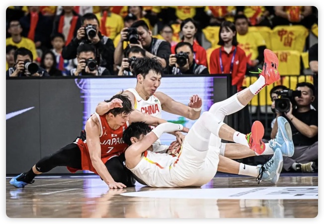 42分大勝！亞預(yù)賽中國男籃復(fù)仇日本 趙睿16+8+5